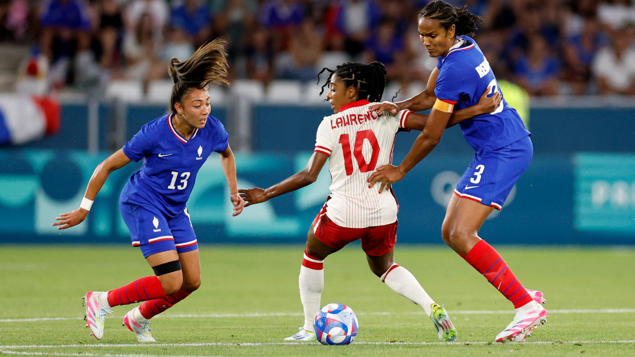 Ashley Lawrence, futbolista de la selección de Canadá