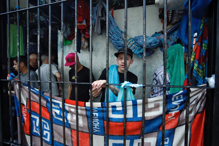Más de 2.000 procedimientos médicos y más de 4.000 entregas de medicamentos están pendientes en centros penitenciarios del país