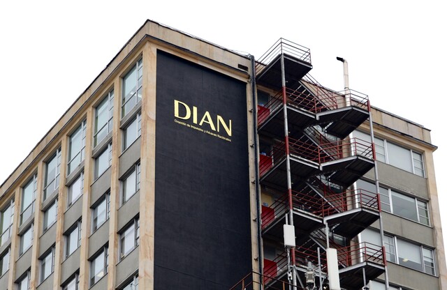 Imagen de referencia - Dian
