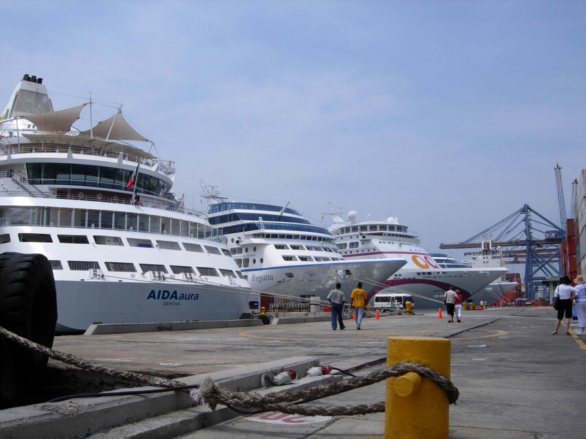 Uno de cada cuatro turistas extranjeros que visita Colombia es estadounidense; el sector turístico podría ser uno de los primeros afectados por el impasse.