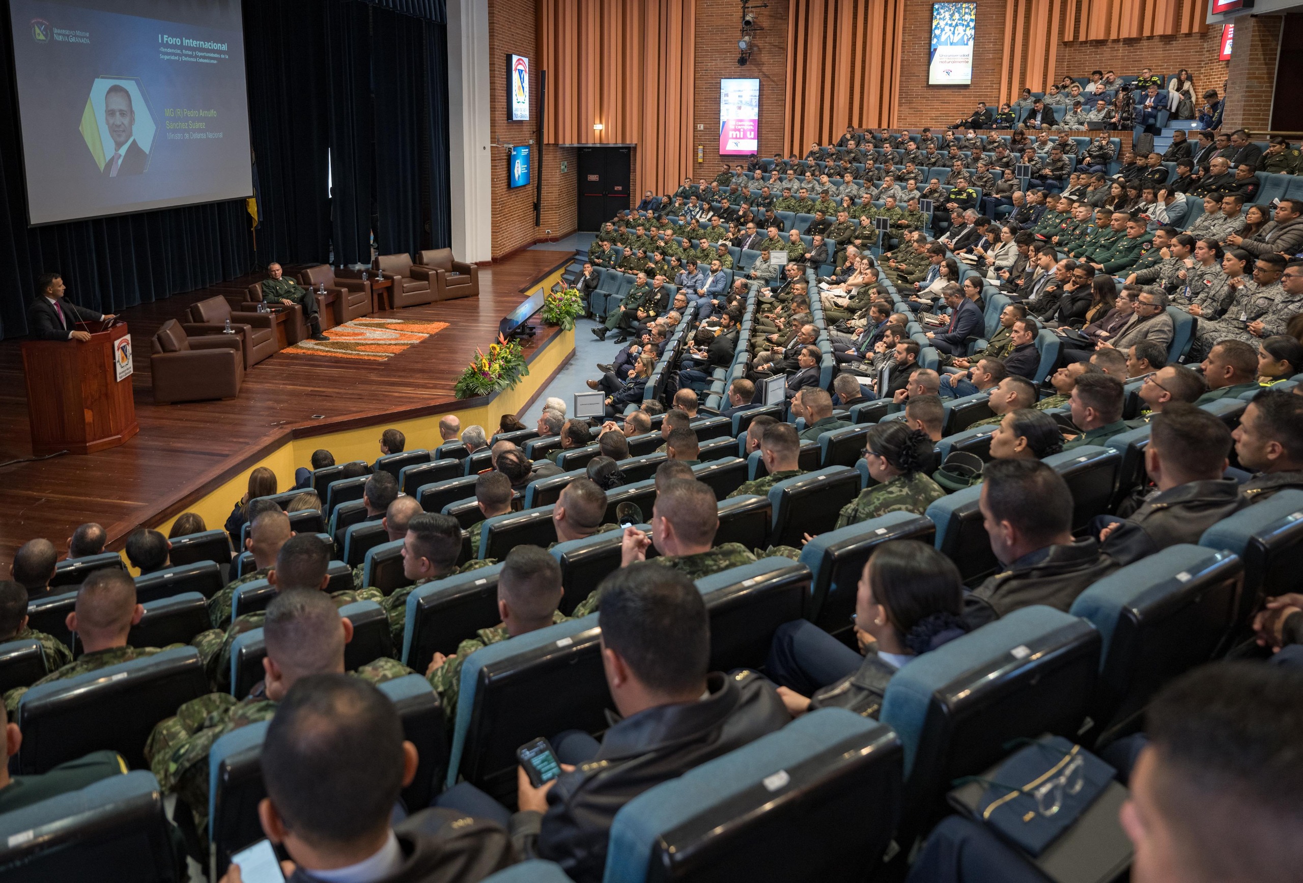 conferencia ministro