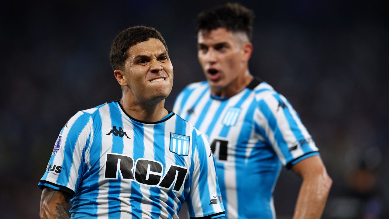 Doblete de Juan Fernando Quintero con Racing