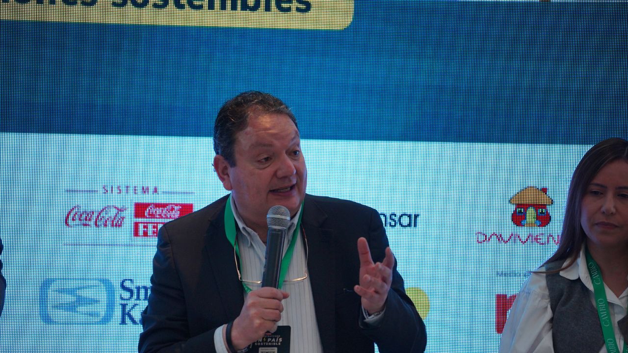 Mauricio López en su intervención.