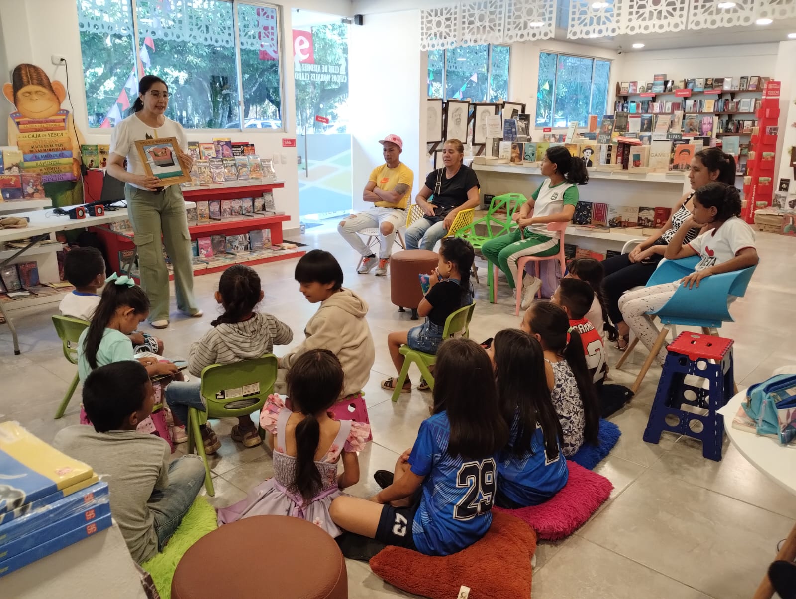 La librería, la única de la región, nació gracias a la alianza con la Alcaldía de Arauquita. Foto: FCE
