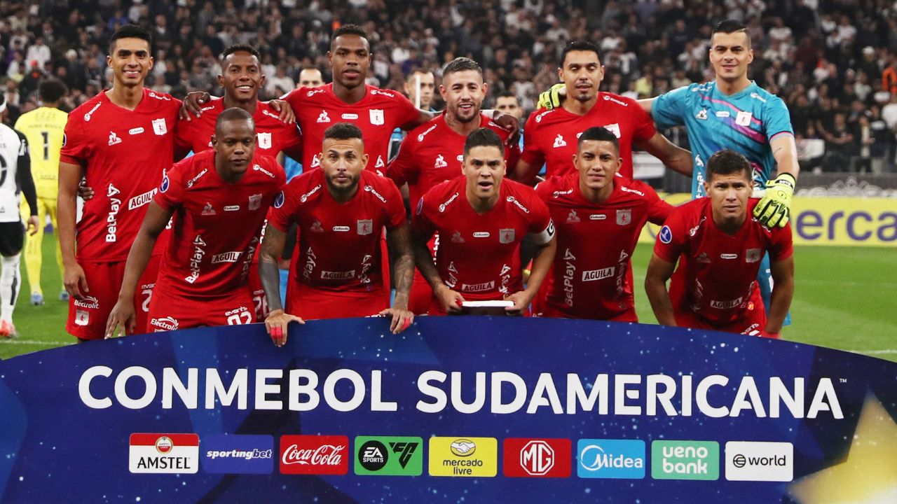 Formación titular de América en Copa Sudamericana