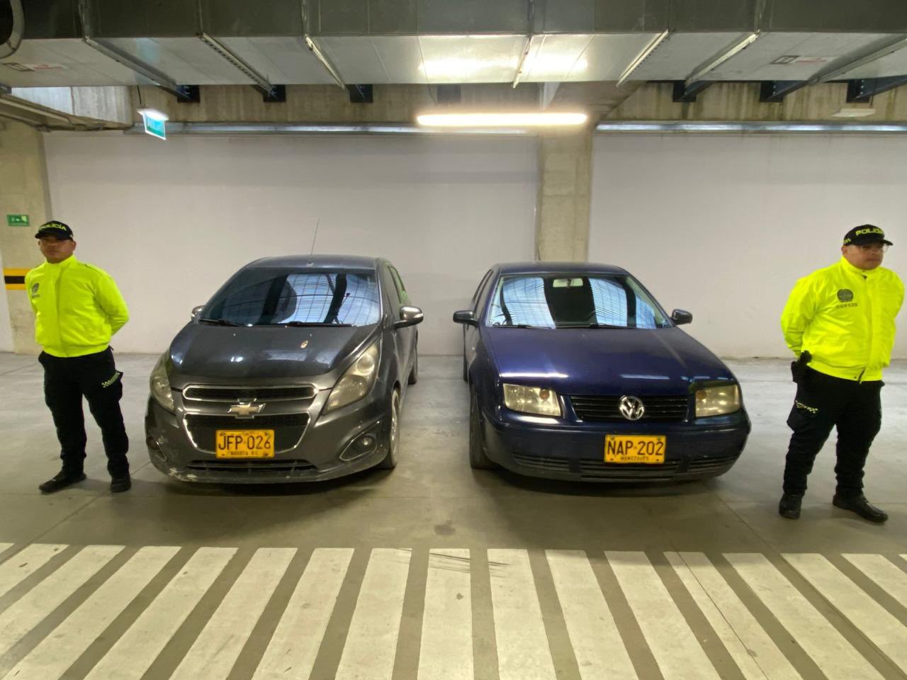 Los dos carros que se usaron atentado Miguel Uribe