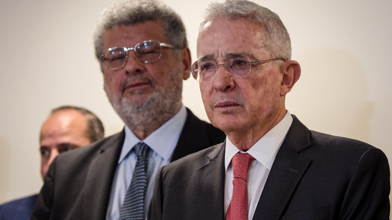 Jaime Granados y Álvaro Uribe