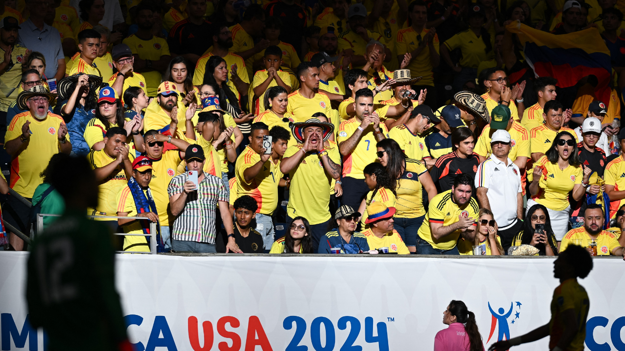 La marea tricolor en el Hard Rock Stadium