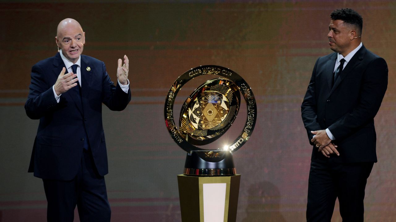 Presentación del trofeo del Mundial de Clubes