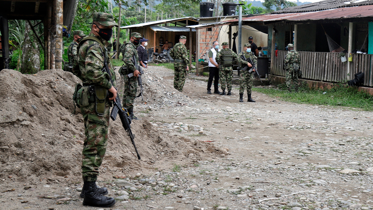 militares