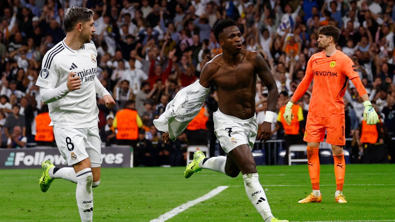 Vinicius Júnior celebra su gol por Champions League