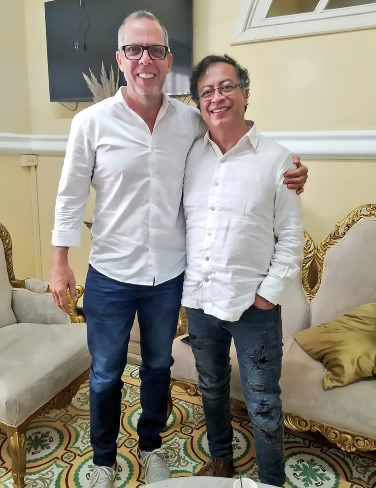 El presidente Gustavo Petro y Alfredo Saade.