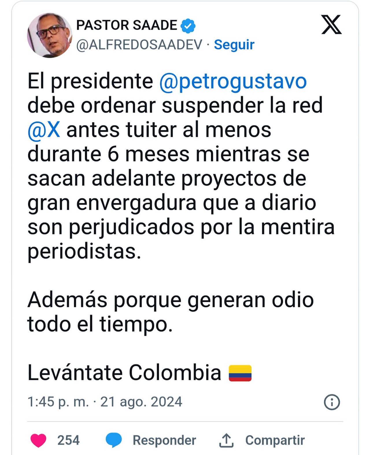 Imagen de un trino de Alfredo Saade.
