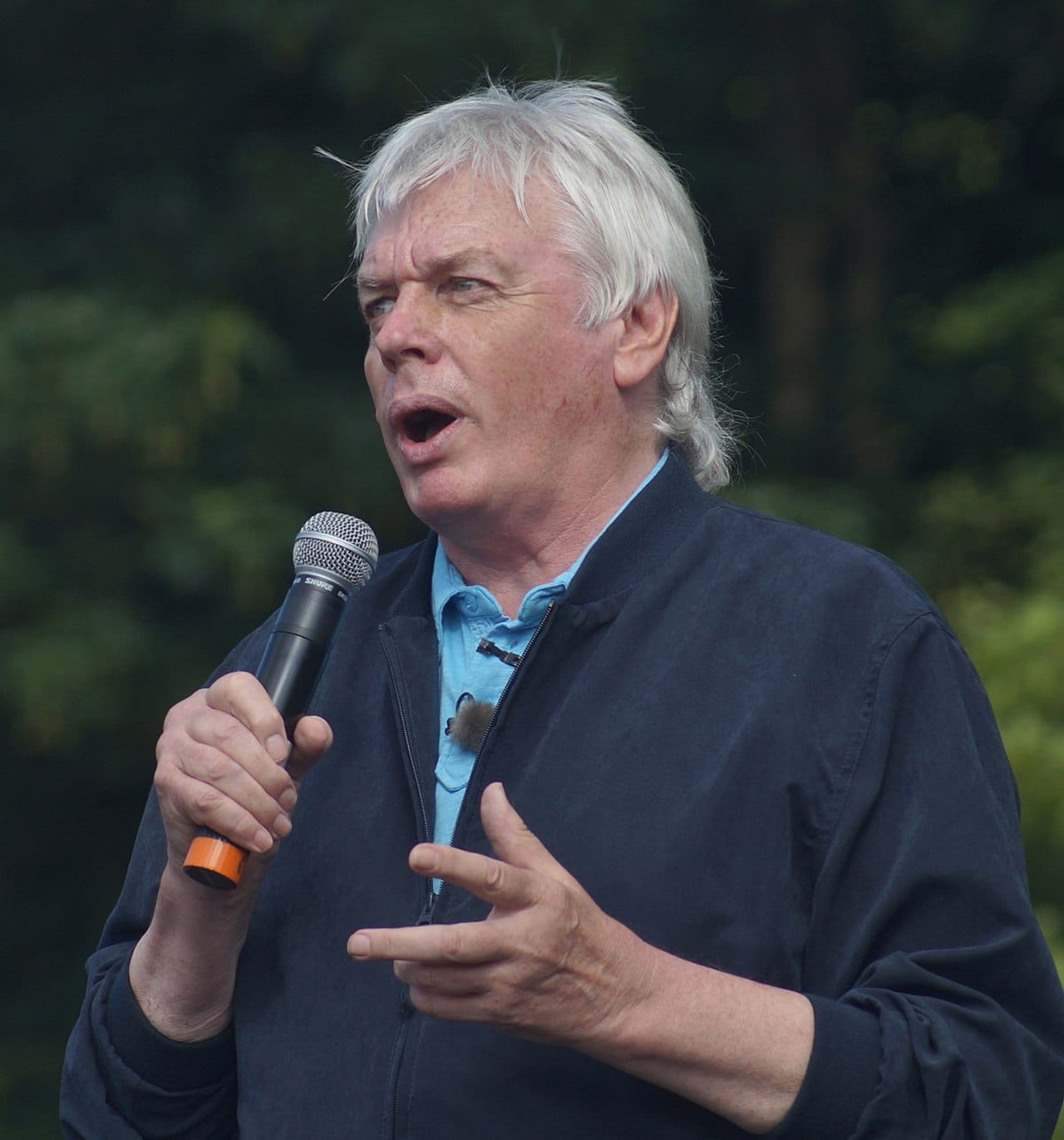 David Icke, el más afamado conspirador de este siglo. Créditos: Freepik