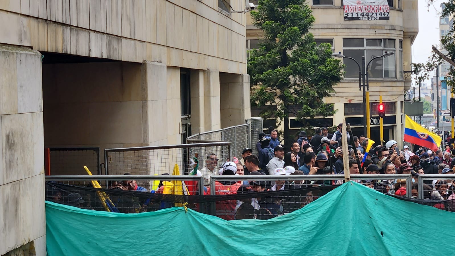 Resumen De Los Disturbios En El Palacio De Justicia Así Fue La Jornada Resumen De Los Disturbios En El Palacio De Justicia Así Fue La Jornada