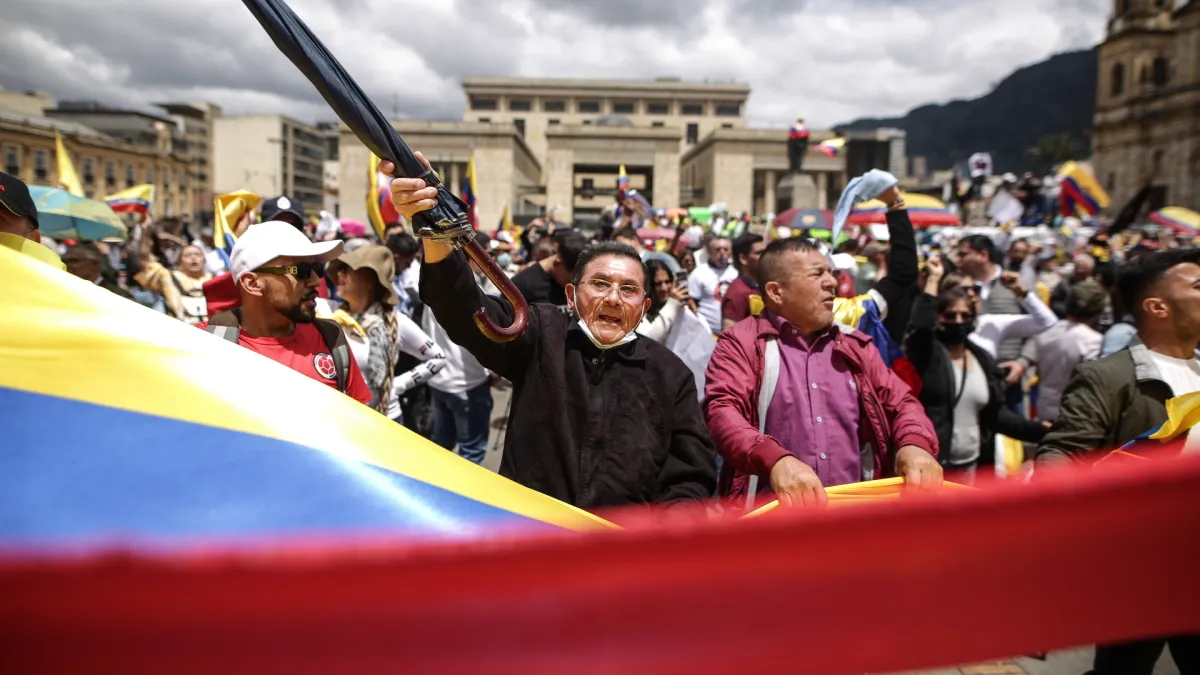 ¿Por qué la favorabilidad del presidente Petro ha caído?