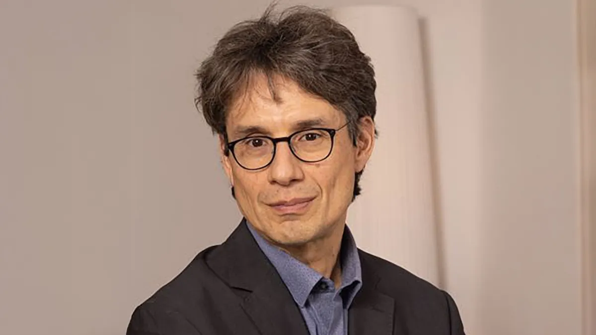 “Los medios periodísticos no deben ser una cámara de eco de las redes sociales”: Bruno Patino