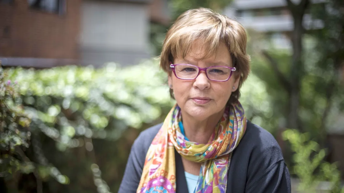 ‘La sociedad hace a las mujeres unas exigencias a menudo agobiantes’: Piedad Bonnett