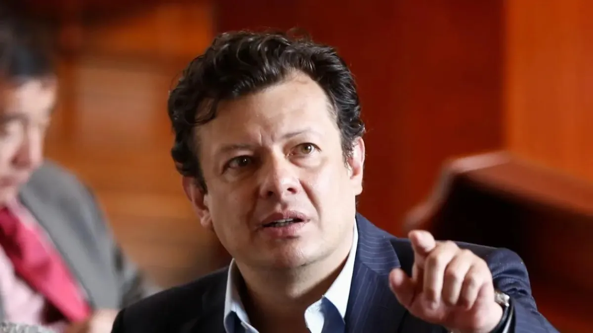 Hollman Morris a María Fernanda Cabal: 'Me pone una lápida con sus acusaciones sobre RTVC'