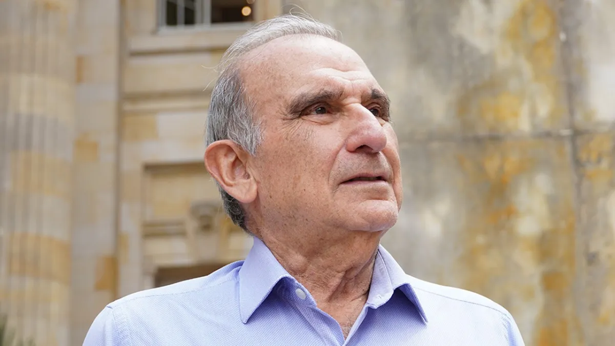 ‘Petro se basa en la democracia de la algarabía, y ahí prima la emoción sobre la sensatez’