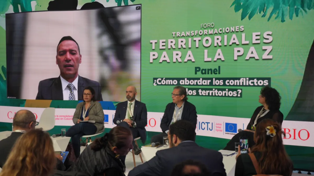 “Una gran parte de los grupos armados ya no responden a causas políticas, sino a intereses económicos”: ministro de Defensa