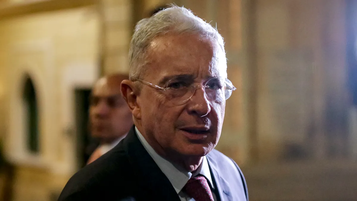 Tutela de Uribe para frenar detención inmediata le correspondió a magistrado que se había declarado impedido en este caso