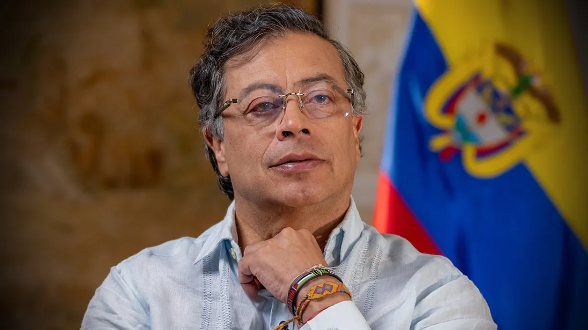 Petro conserva una decisiva base del 37 por ciento que apoya su gestión