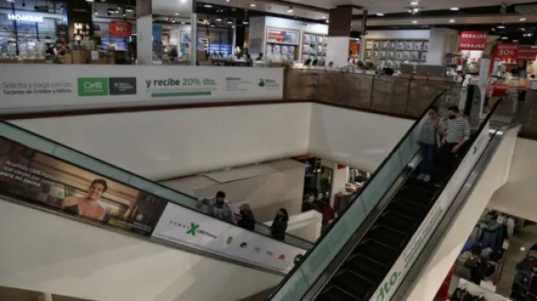 Falabella es sancionada por incumplirle a sus clientes
