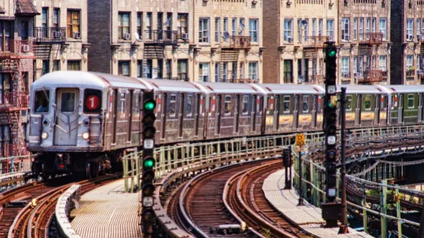 Sigue la pelea: ciudades del primer mundo con metros elevados