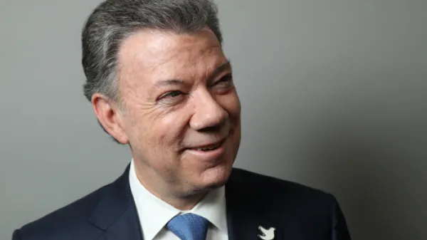 “Le he enviado cartas a Uribe a ver si hacemos las paces": Juan Manuel Santos