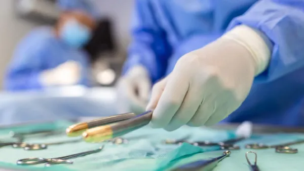 Encuentran un artefacto en el abdomen de una mujer 18 meses después de dar a luz