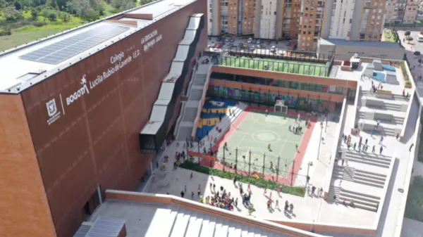 La Secretaría de Educación entrega una renovación educativa en Bogotá