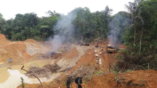 La lucha a muerte por las minas de oro del sur de Bolívar