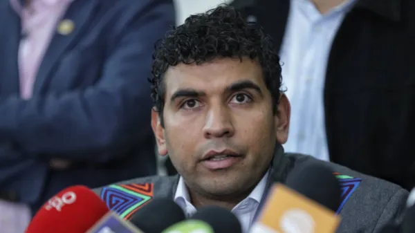 "No hay ningún tipo de irregularidad e inconveniencia": David Racero sobre denuncia por contratar donantes de campaña de su tío