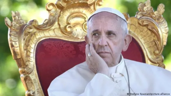 Papa Francisco: la bendición de las parejas homosexuales "quiere incluir, no dividir"