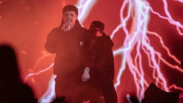 Peso Pluma y J Balvin estarán en Coachella 2024