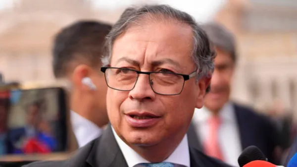 Presidente Gustavo Petro propone unificar el Pacto Histórico en un único partido para elecciones en 2026