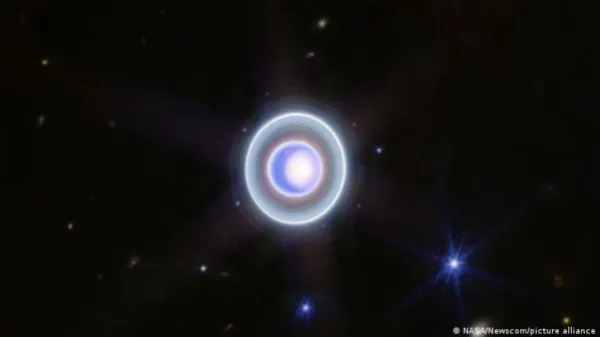 El telescopio Webb captura una espectacular imagen de Urano