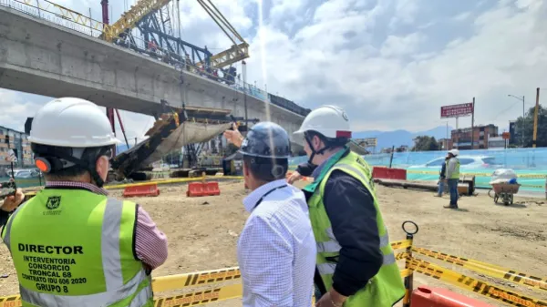 ¿Se desprendió parte del puente de la calle 100 con Suba? El IDU responde