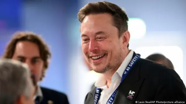 Elon Musk demanda a creadores de ChatGPT por "no trabajar para la humanidad"