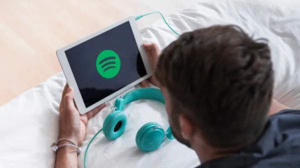 Spotify probará videos musicales completos en un posible enfrentamiento con YouTube
