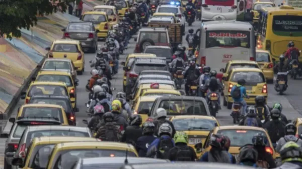 Estudian posibilidad de nueva excepción de pico y placa en Bogotá. ¿En qué consiste?
