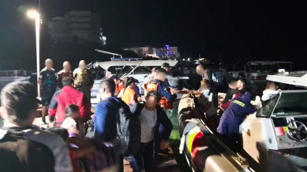 Encuentran 19 migrantes en un muelle flotante cerca de San Andrés