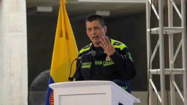 El general Tito Castellanos rendirá versión libre por presuntos nexos con red de contrabando