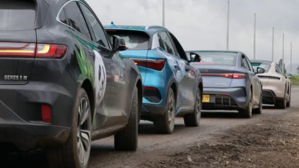 Comprar carro eléctrico: una decisión de alto voltaje