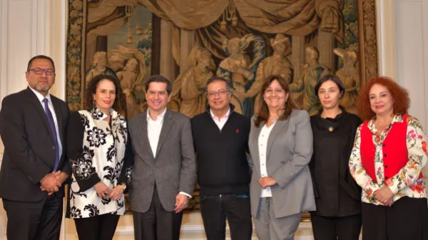 "Acá nos toca innovar, por eso cambió el gabinete": Gustavo Petro en posesión de nuevos ministros