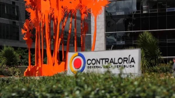 La Contraloría alerta caída en el recaudo tributario del primer semestre del año