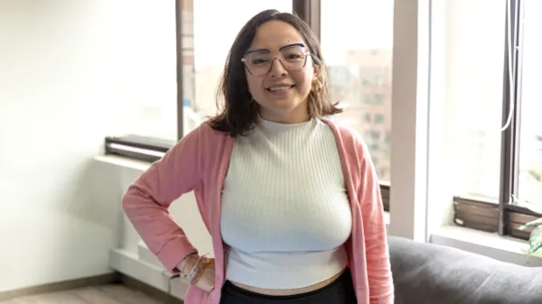 "Petro quiere aplastar a las otras alternativas de cambio": representante Jennifer Pedraza