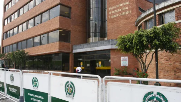 "¿Cómo se ganaron el maldito diploma?": revelan video de presunto caso de abuso laboral en Medicina Legal