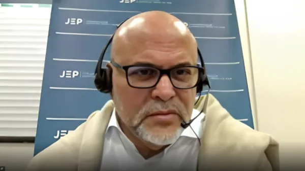 Salvatore Mancuso podría quedar en manos de Justicia y Paz: detalles del debate en la Corte Constitucional